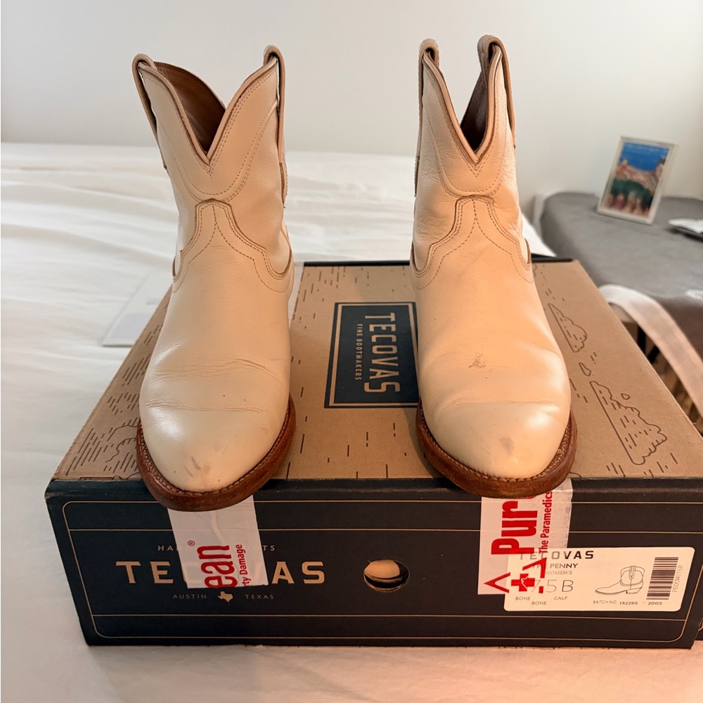 Tecovas White Leather Ankle Booties
